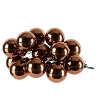 Glass balls on a wire 371555