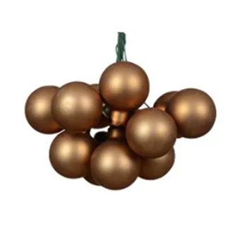 Glass balls on a wire 371560