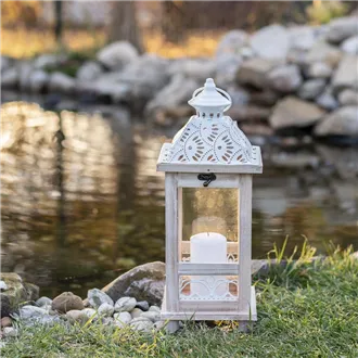 Wooden lantern D3131