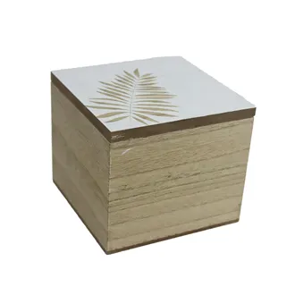 Wooden box D6207