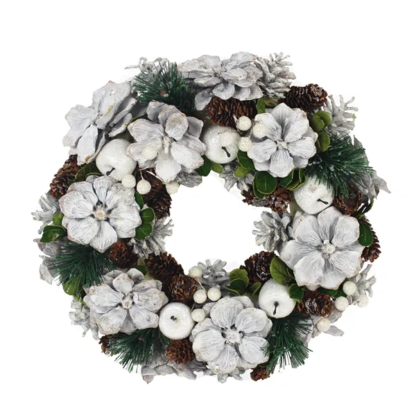 Wreath with decorations P1040