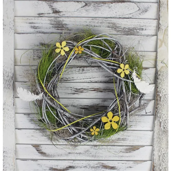 Wreath with decorations P1131