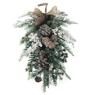 Hanging Christmas decorations P2374