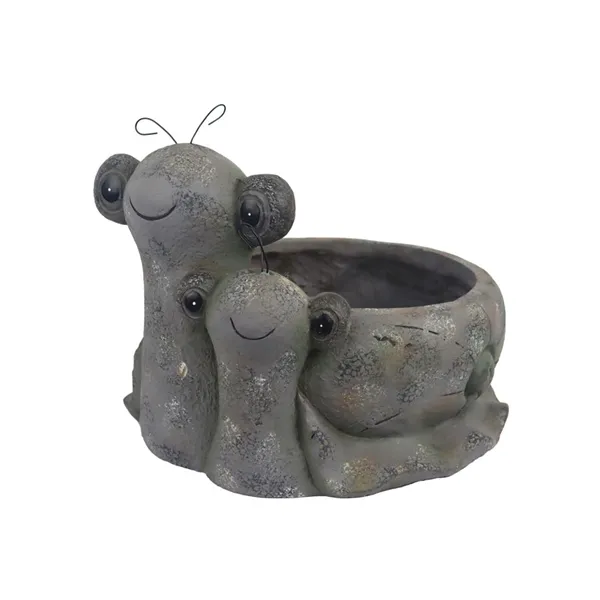 Plant pot snail X5639